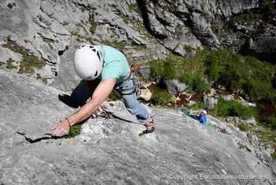 Curso de escalada clásica y vias de varios largos