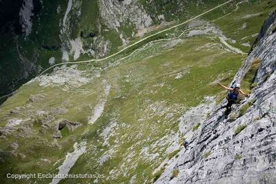 La Conjura de los Fatos - Peña de Fresnidiello